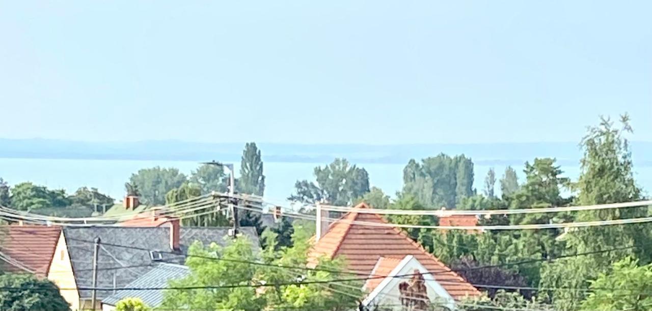 Azur Panorama Apartmán Alsóörs